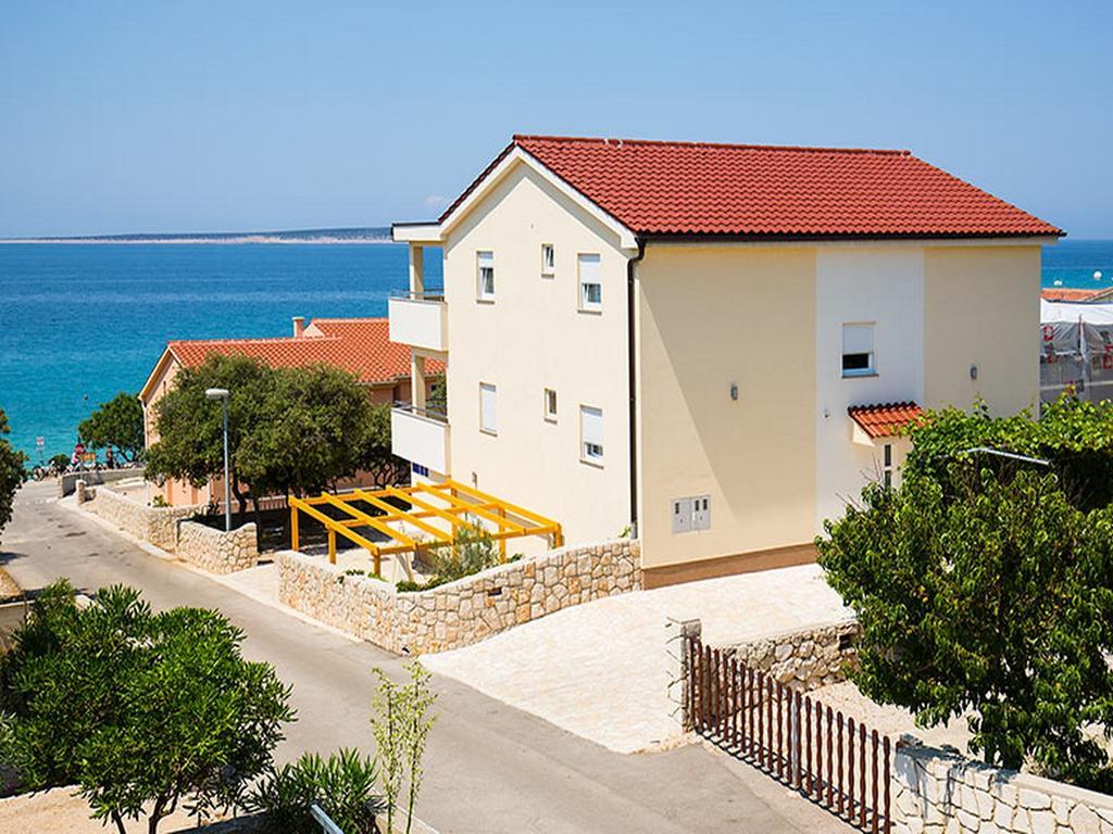 Apartments Cikac II - Modern Apartments By The Beach มันเดร ภายนอก รูปภาพ