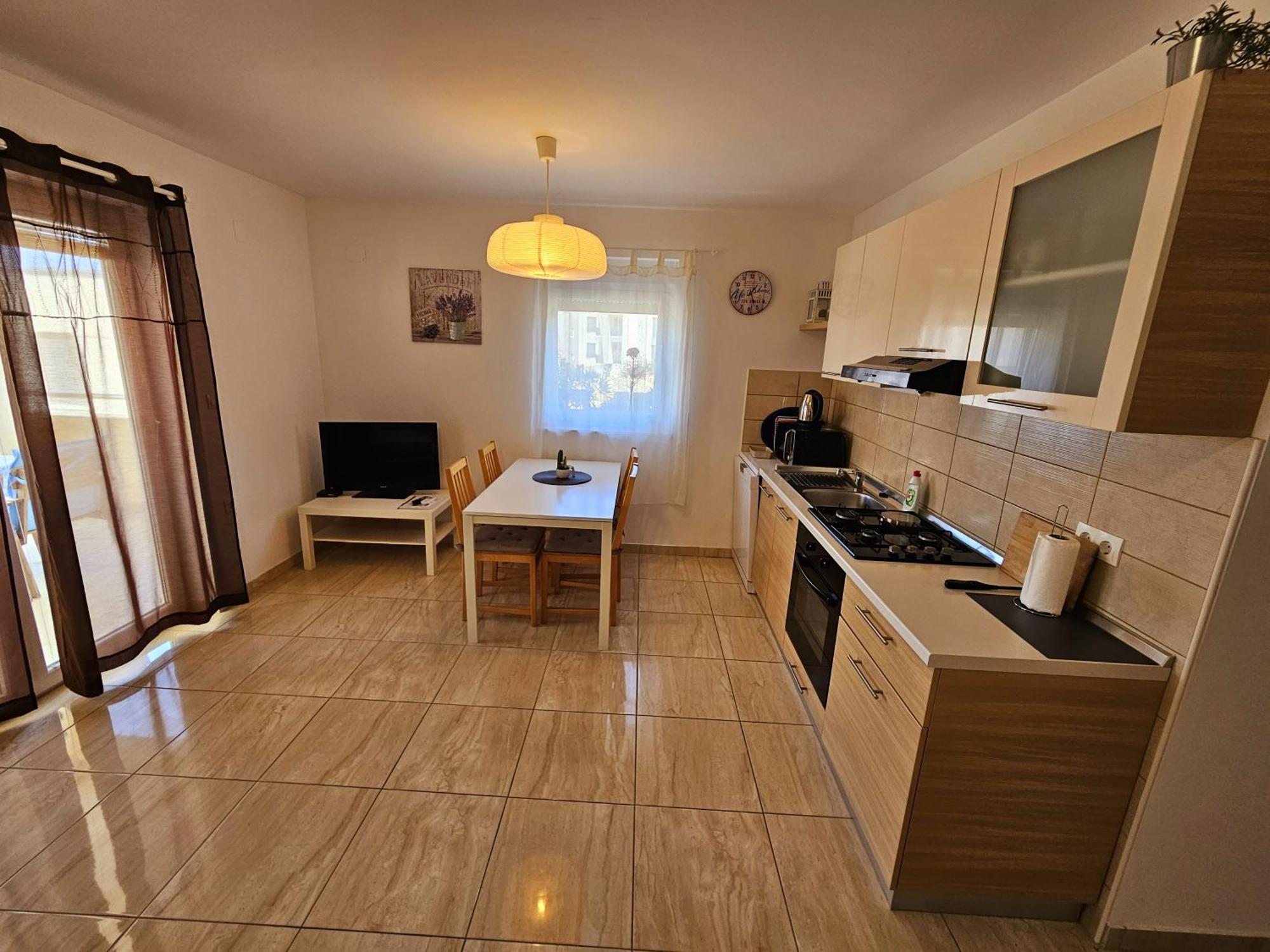 Apartments Cikac II - Modern Apartments By The Beach มันเดร ภายนอก รูปภาพ