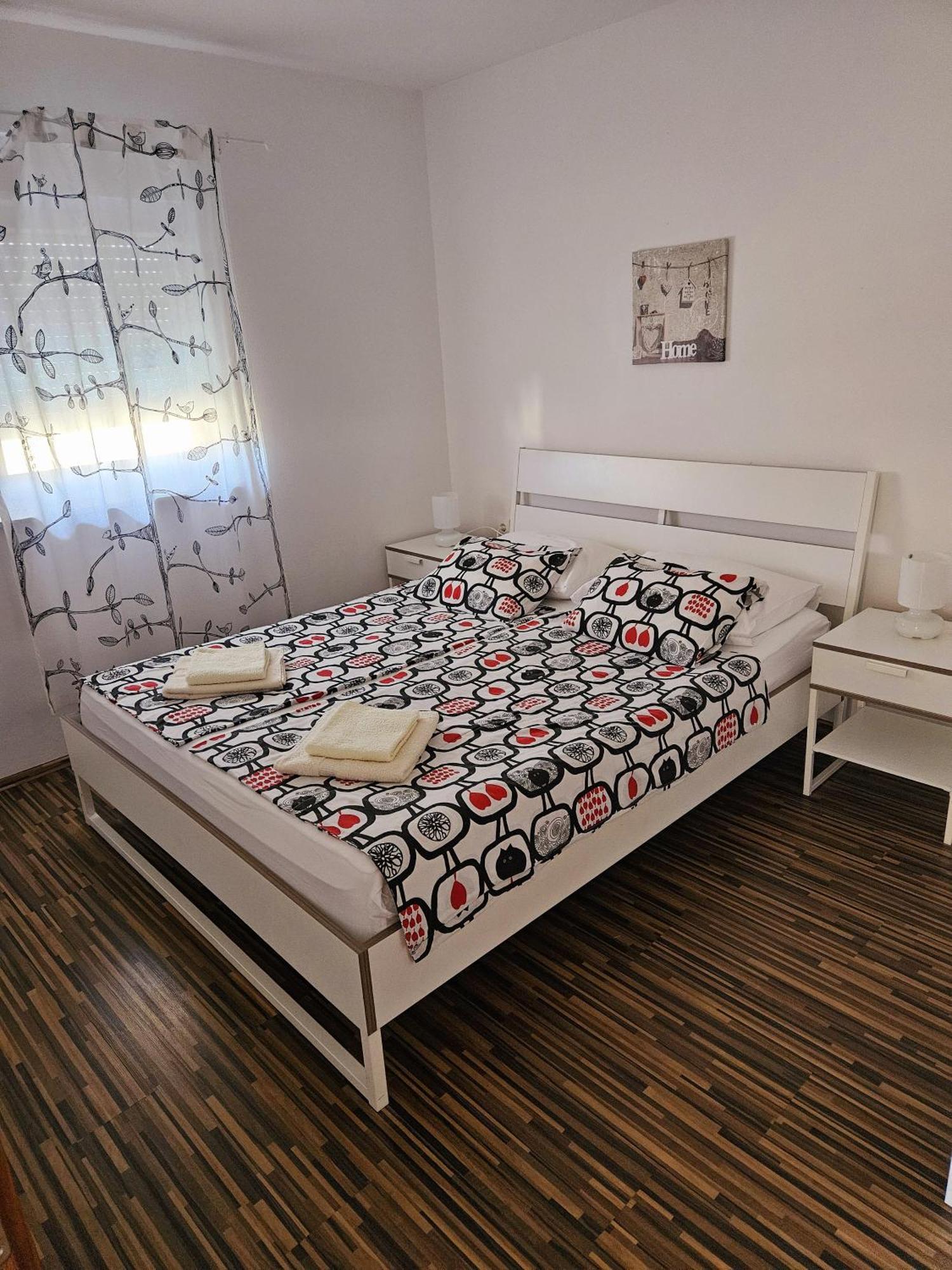 Apartments Cikac II - Modern Apartments By The Beach มันเดร ภายนอก รูปภาพ